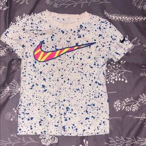 Nike Kids White and Blue Splatter Tee with Pink Logo